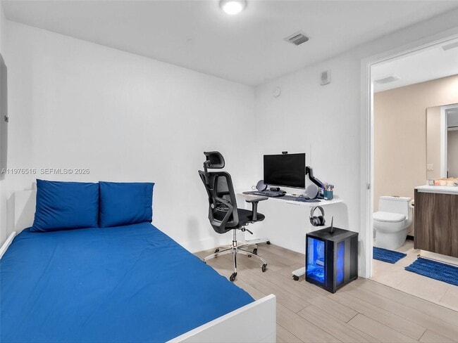 Building Photo - 488 NE 18th St