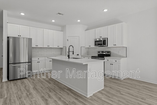 Building Photo - 4617-4619 30th St SW - 4619