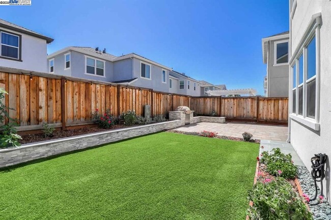 Building Photo - 36151 Windwood Ln