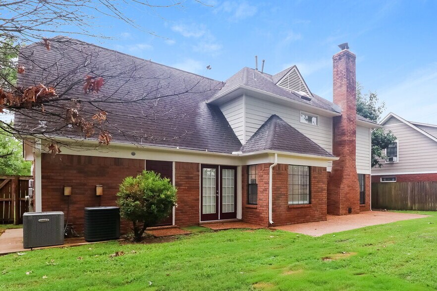 Building Photo - 6500 Baird Ln