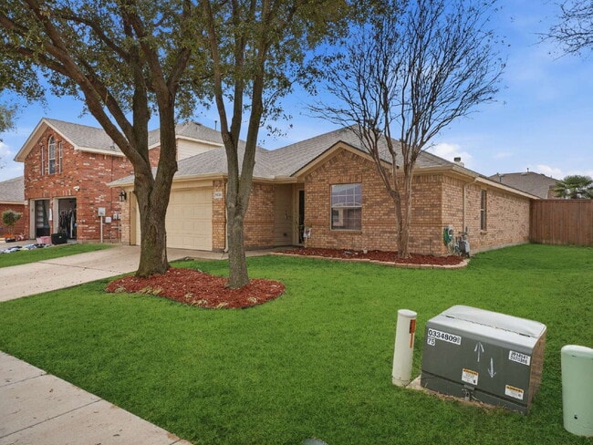 Building Photo - 1039 Wood Brook Dr