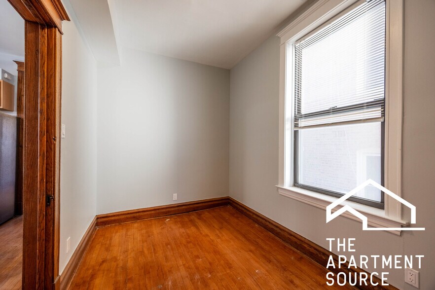 Building Photo - 2519 S Millard Ave