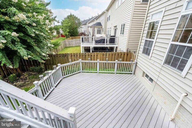 Building Photo - 7517 Lindberg Dr