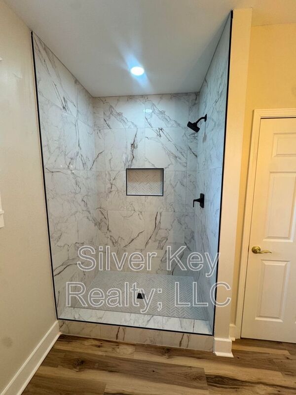 Building Photo - 3663 Sweetwater Vonore Rd