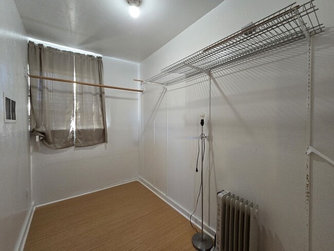 Building Photo - 2412 Rosina St