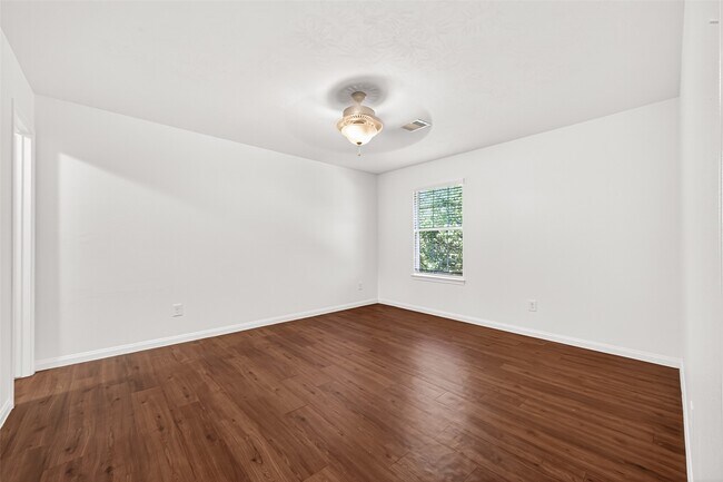 Building Photo - 5943 Stockholm Ct