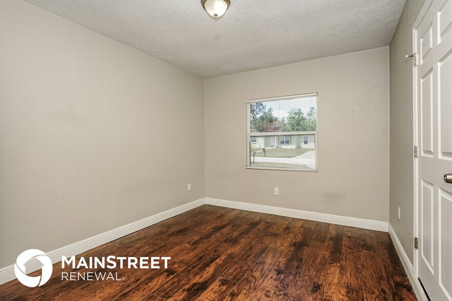 Building Photo - 1475 Daroca Dr