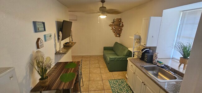 Building Photo - 15030 SW 155th Ter