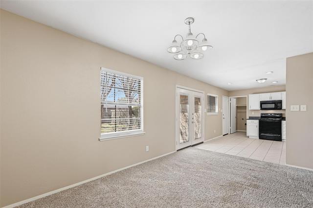 Building Photo - 512 White Oak St