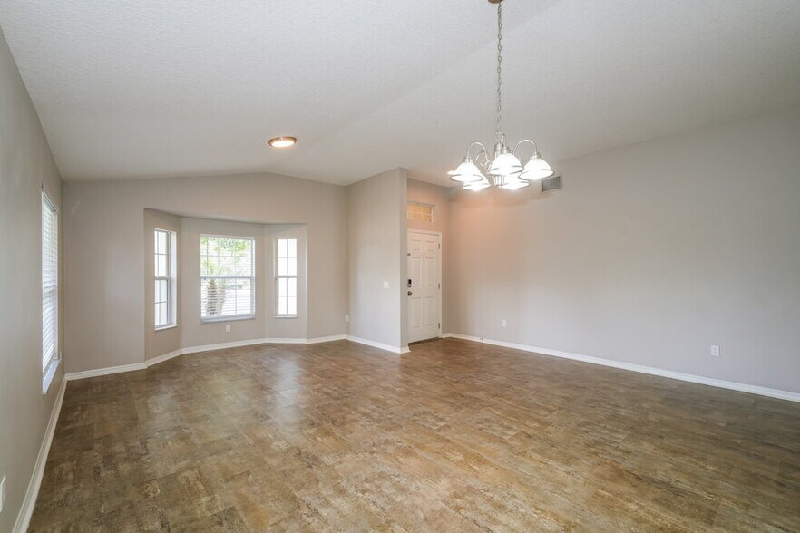 Building Photo - 7442 Citrus Blossom Dr