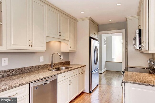 Building Photo - 3956 Georgetown Ct NW