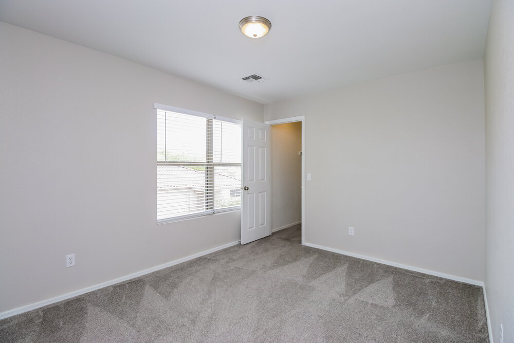 Building Photo - 3538 S Chaparral Rd