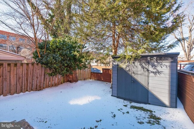 Building Photo - 124 Baggett Pl