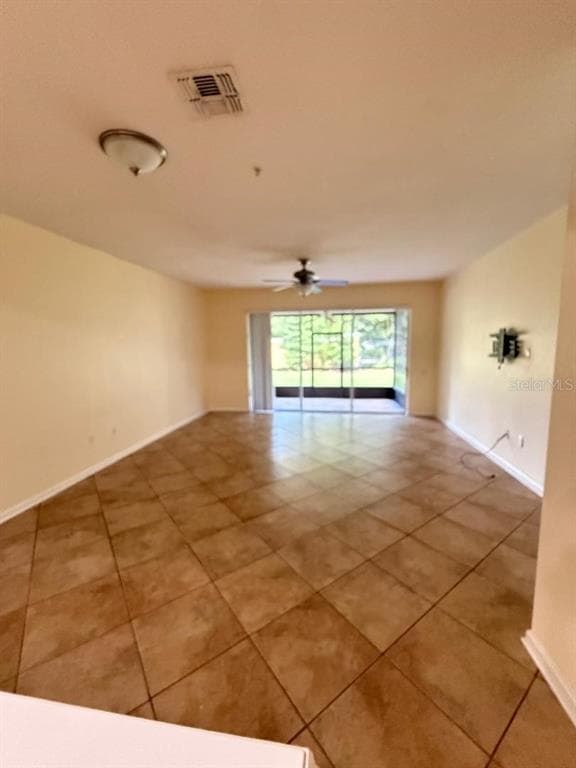 Building Photo - 3396 Shallot Dr