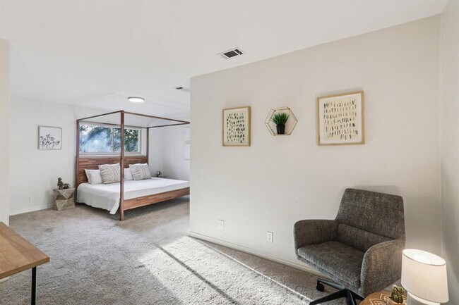 Building Photo - 11500 Sterlinghill Dr