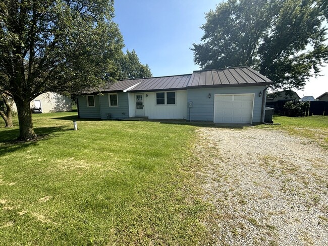 Primary Photo - 53 E 300 N