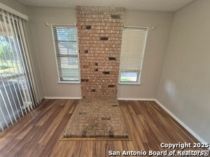 Building Photo - 205 Maple Dr