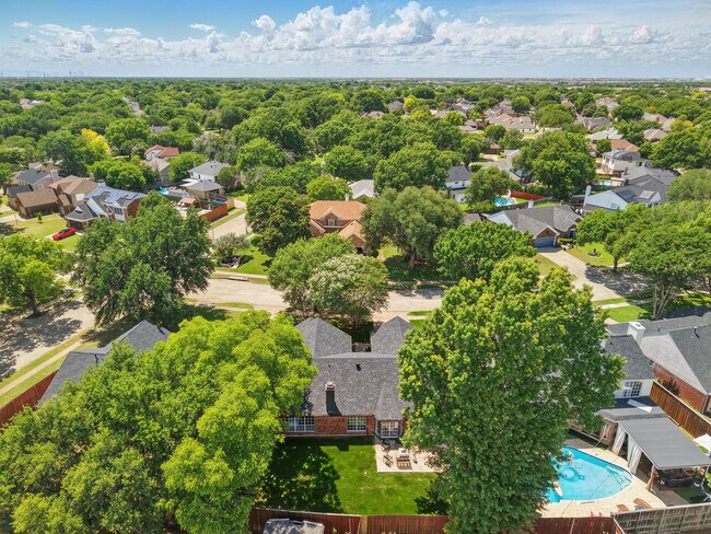 Building Photo - 4386 Cantrell St