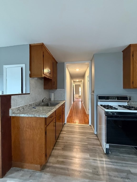 Building Photo - 30-32-32 Melrose St