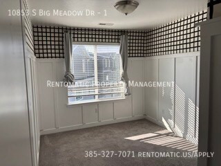 Building Photo - 10853 Big Meadow Dr