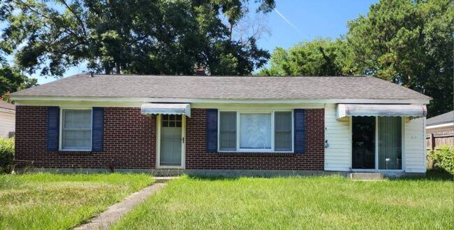 Building Photo - 1518 Greenbay Dr