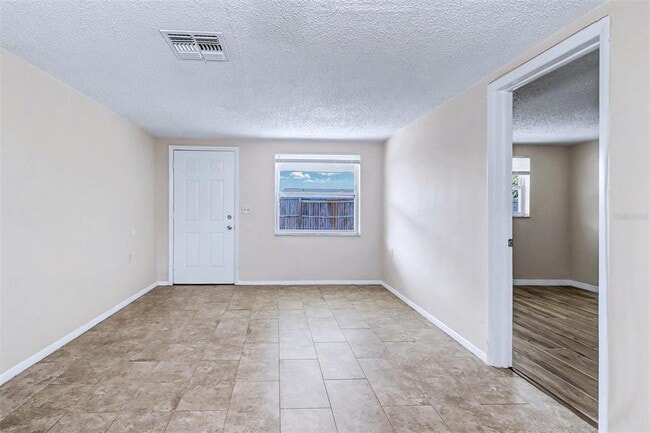 Building Photo - 5439 Oceanic Rd