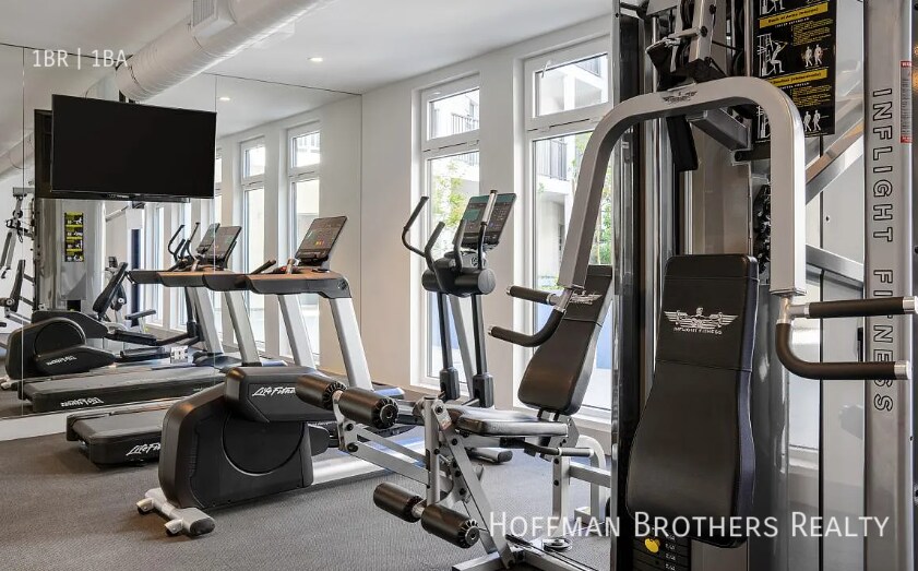 Building Photo - 1752 Glendale Blvd