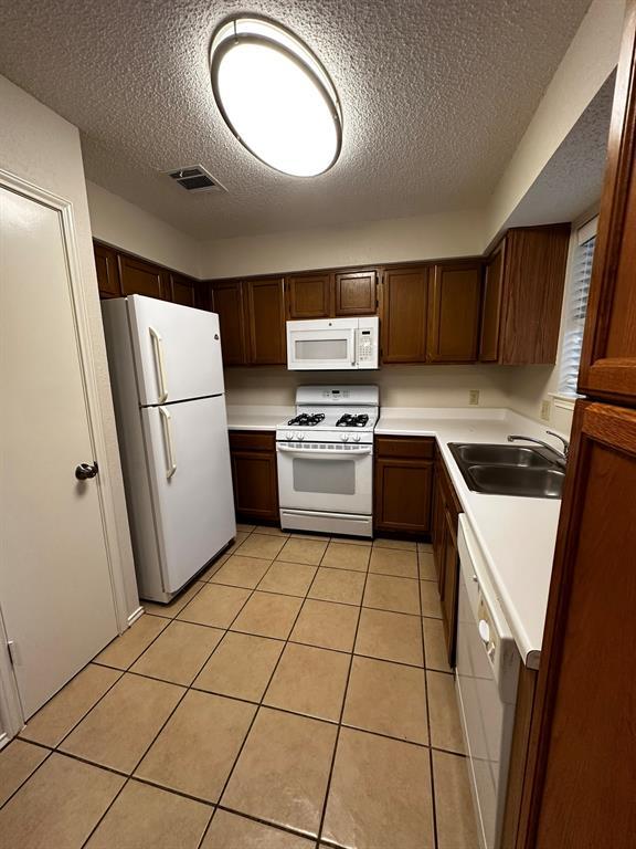 Building Photo - 6106 La Naranja Ln