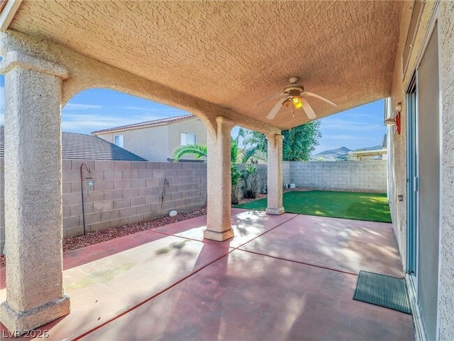 Building Photo - 122 Montesol Dr