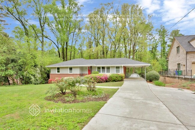 Building Photo - 3007 Lavista Ct