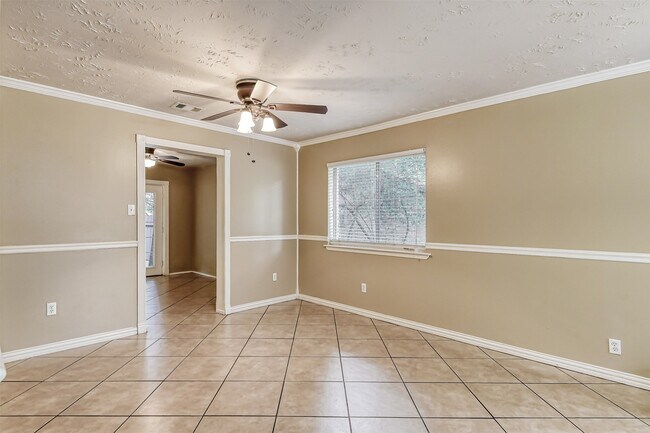 Building Photo - 45 Coralberry Rd