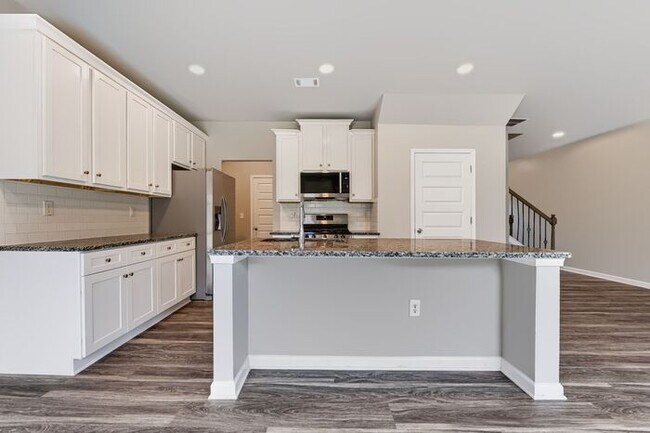 Building Photo - 3677 Prospect Point Dr