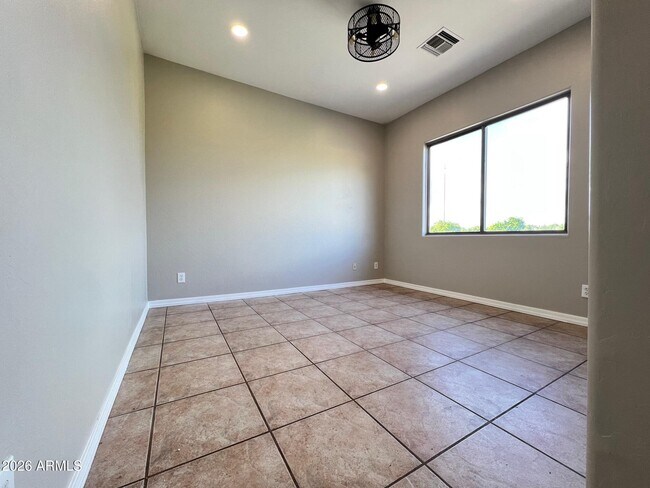 Building Photo - 3550 E June Cir