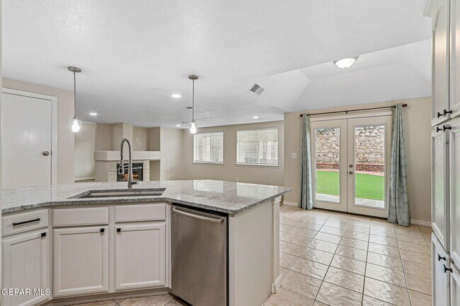 Building Photo - 6312 Casper Ridge Dr