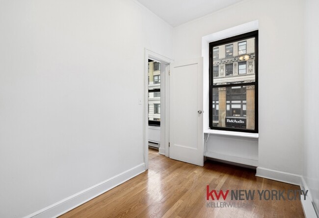 Building Photo - Park Avenue South