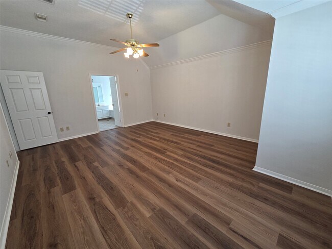 Building Photo - 17403 Canyon Knoll Dr