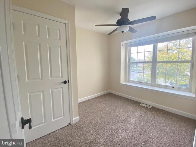 Building Photo - 85 Biddle Way