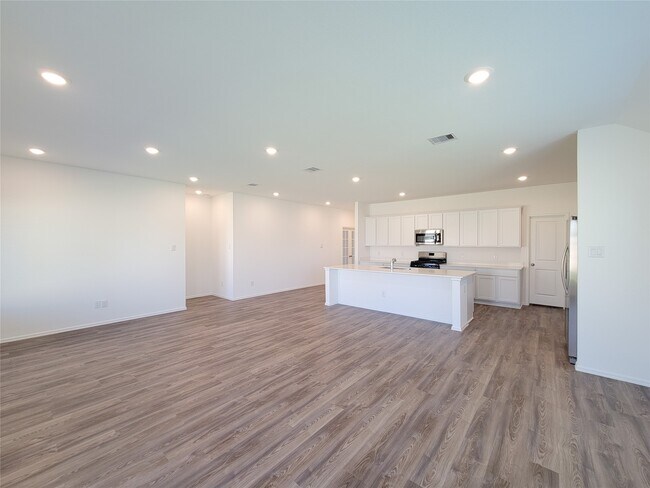 Building Photo - 26622 Castiel Dr