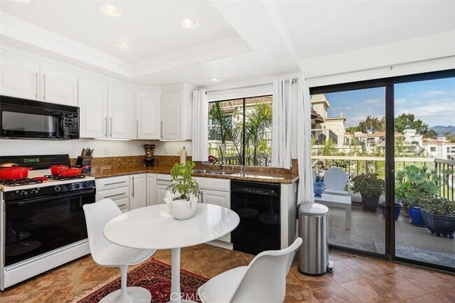 Building Photo - 22586 Galilea