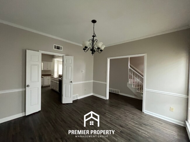 Building Photo - 8555 Buckhurst Rd