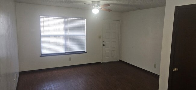 Building Photo - 632 Whitham Ave