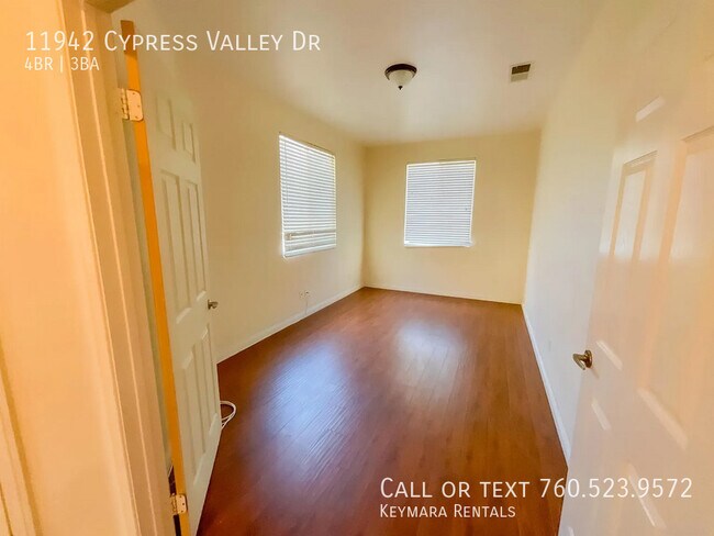 Building Photo - 11942 Cypress Valley Dr