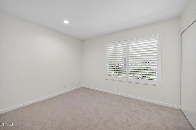 Building Photo - 1502 Briarglen Ave