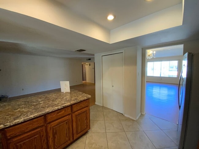 Building Photo - 4 Bedroom Single Story Home Near Juan Tabo Blvd SE & Central Ave SE by Four Hills!