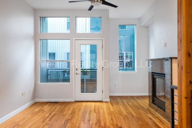 Building Photo - 2680 Blake St