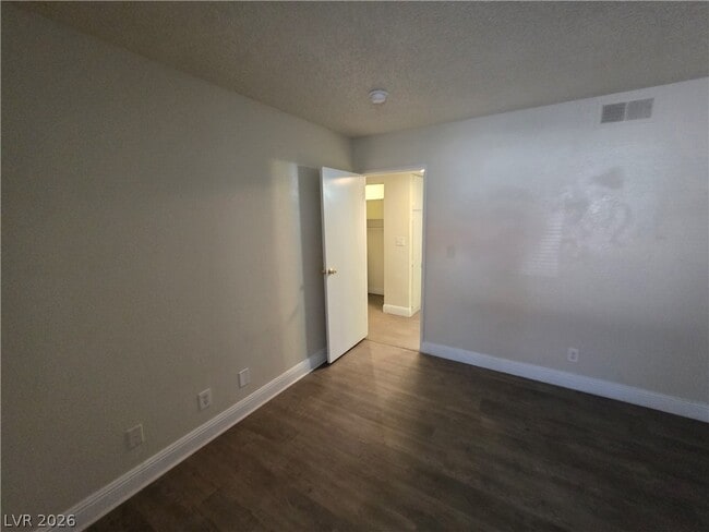 Building Photo - 4941 Newport Cove Dr