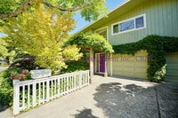 Building Photo - 3 Bdr + Bonus Rooms Mill Valley/Sycamore P...