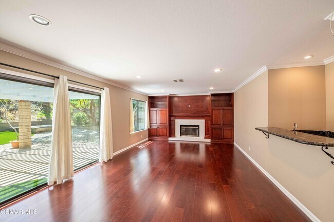 Building Photo - 4272 N Cedarpine Ln