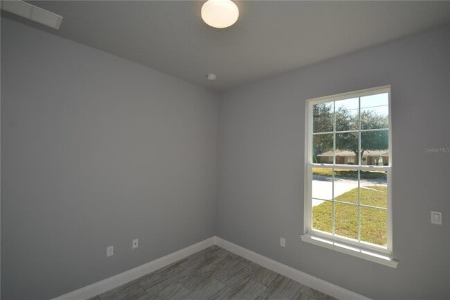 Building Photo - 25 Rosepetal Ln