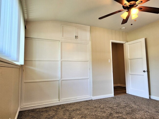 Building Photo - Beautiful 2Bd, 1Ba Riverside Home in Great...
